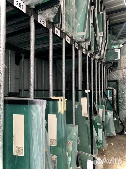 Стекло заднее цельное на Caterpillar 428E CA31512