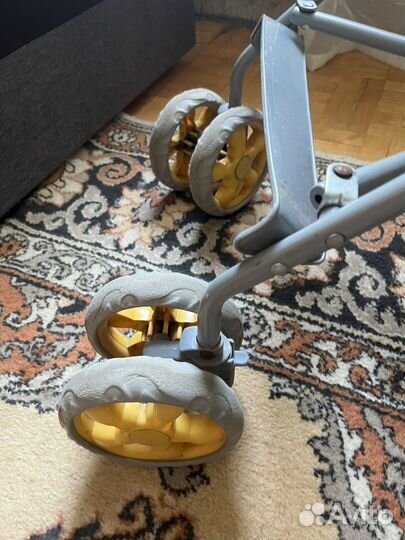 Коляска-трость