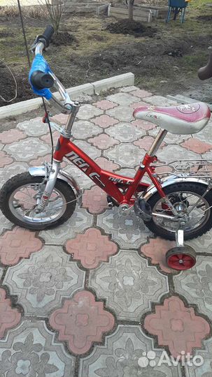 Детский велосипед и самокат