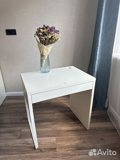 Письменный стол IKEA micke микке