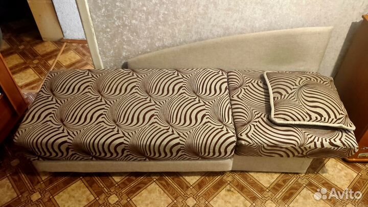 Тахта, кровать раскладная, хорошее состояние, бу