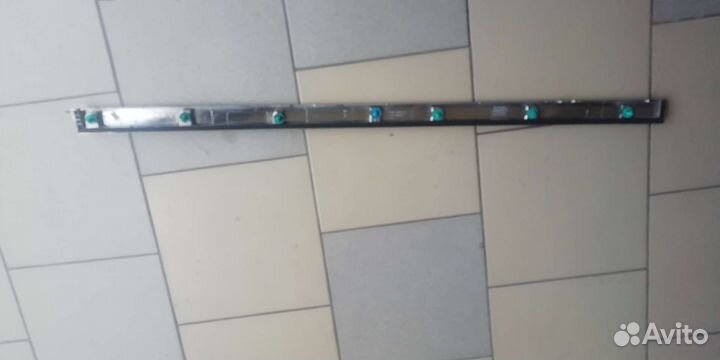 Молдинг передней правой двери Чери Тигго 3