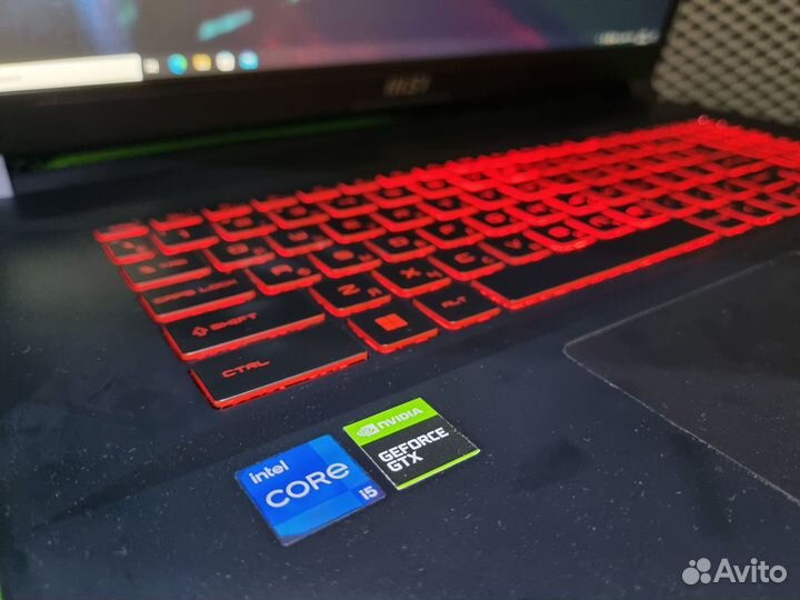 Ноутбук Игровой MSI 17.3