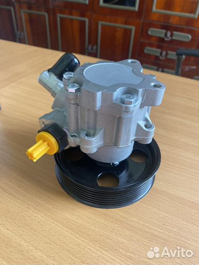 Насос гур Mercedes-Benz