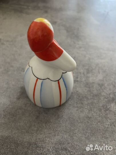 Форфоровая статуэтка «Певунья»