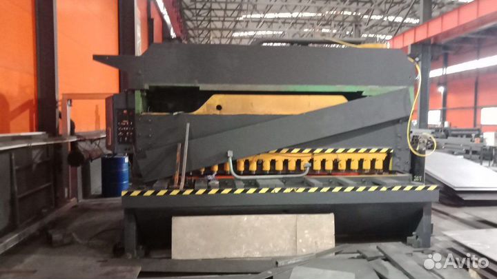 Гильотина 25х3150мм Чехия