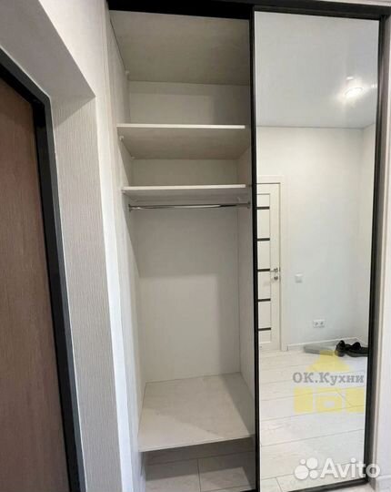 Угловой шкаф