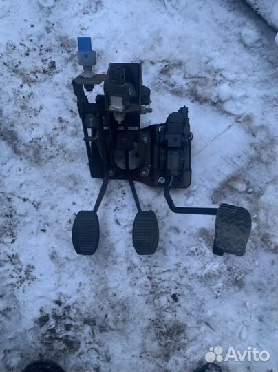 Фиат альбеа педальный узел