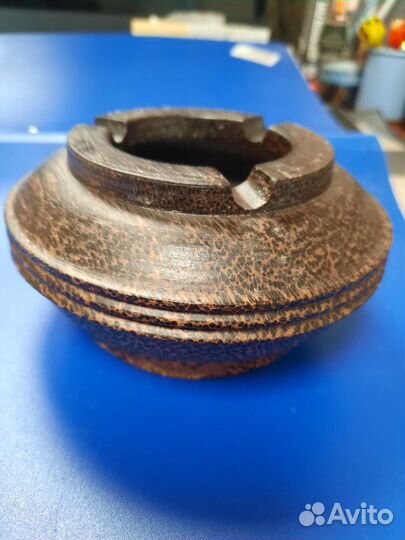 Пепельница дерево