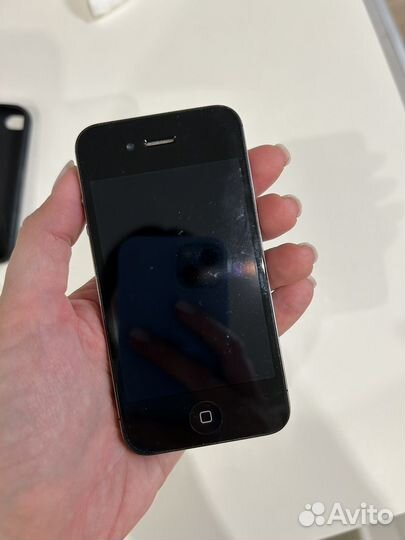iPhone 4, 8 ГБ
