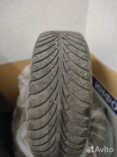 Goodyear UltraGrip Extreme 205/55 R16