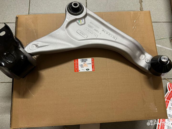 Рычаг передний Land Rover Evoque LR078656 правый