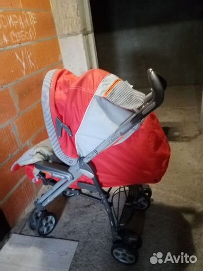 Коляска детская и игрушка Заяц