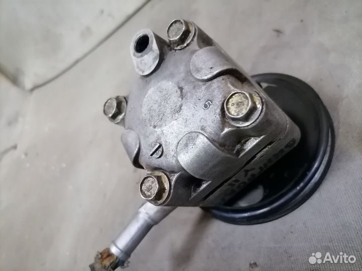 Насос гур Nissan Wingroad Y11 2001-2005