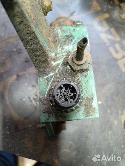 Клапан горного тормоза Volvo FH16