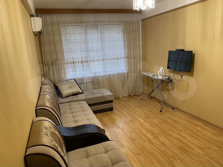 1-к. квартира, 42 м², 3/9 эт.