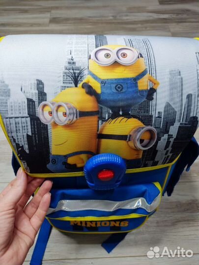 Школьный рюкзак