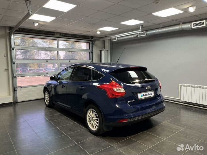 Ford Focus 1.6 МТ, 2012, 67 641 км