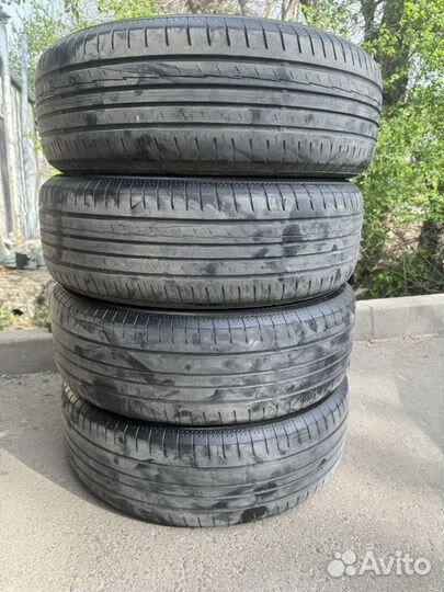 Yokohama BluEarth AE50 215/65 R17 99V