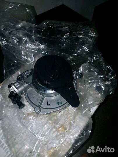 Вакуумный насос Nissan Navara, Pathfinder, Q70/M