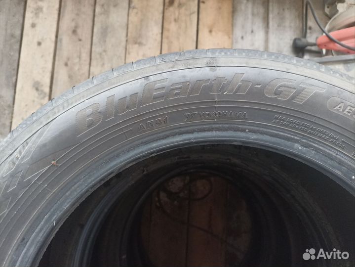 Yokohama BluEarth-GT AE-51 215/55 R17