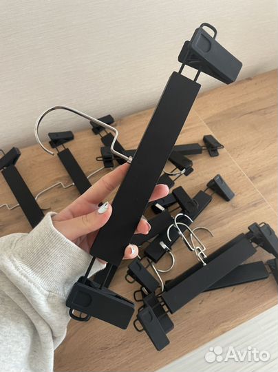 Вешалки для брюк и юбок