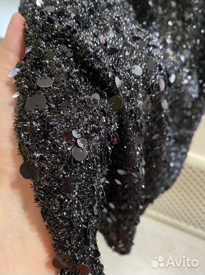 Нарядное вечернее платье в паййетках