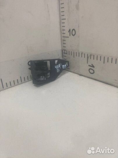 Ручка двери внутренняя передняя правая