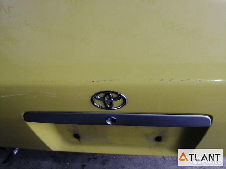 Крышка багажника toyota comfort