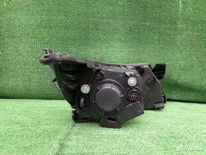 Фара левая Kia Rio 3