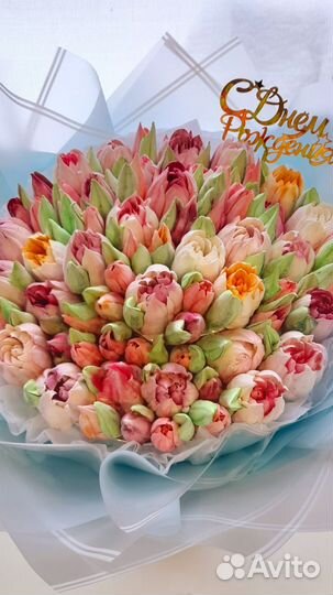 Корзина с зефирными цветами