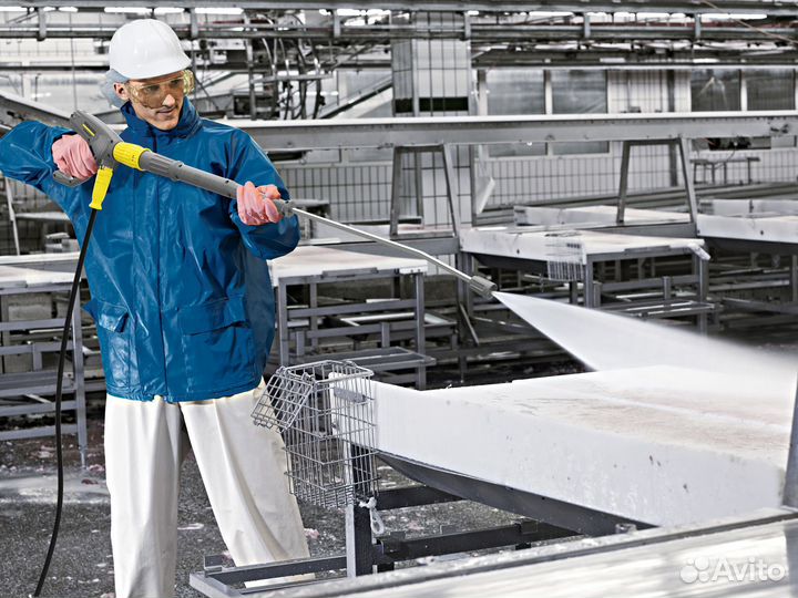 Вахта рядом с Уфой.Мойщик с керхером