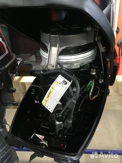 2-х тактный лодочный мотор Tohatsu (Тохатсу) 9.8 Б