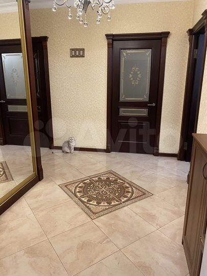 4-к. квартира, 103 м², 3/5 эт.