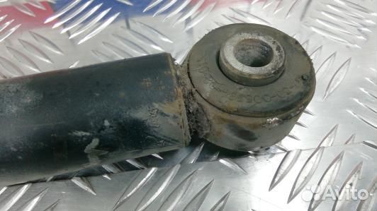 Амортизатор задней балки ford mondeo 3 (7BL18LX01)