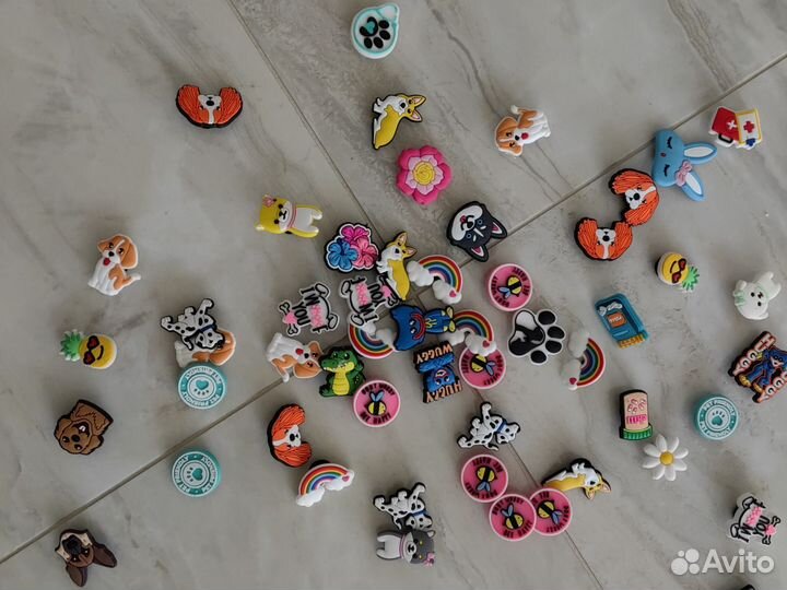 Джибицы для crocs ноинка