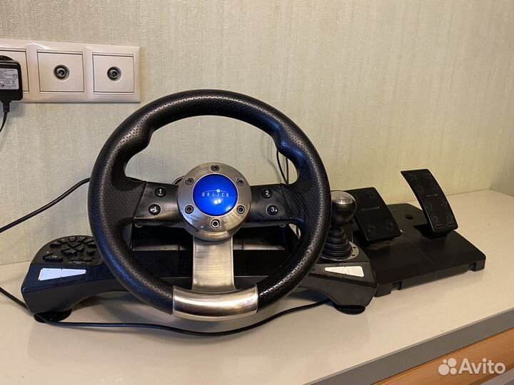Игровой руль с педалями для пк