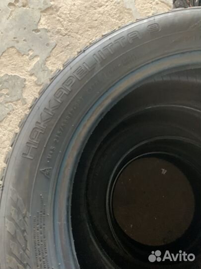 Nokian Tyres Hakkapeliitta 9 215/55 R17 98