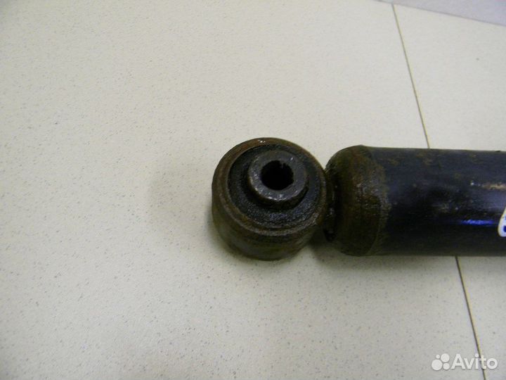 Амортизатор задний Maxima (A33) 2000-2005