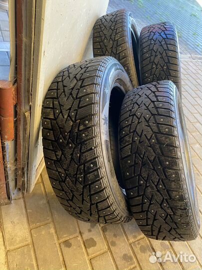 Headway HW503 215/60 R17 96T