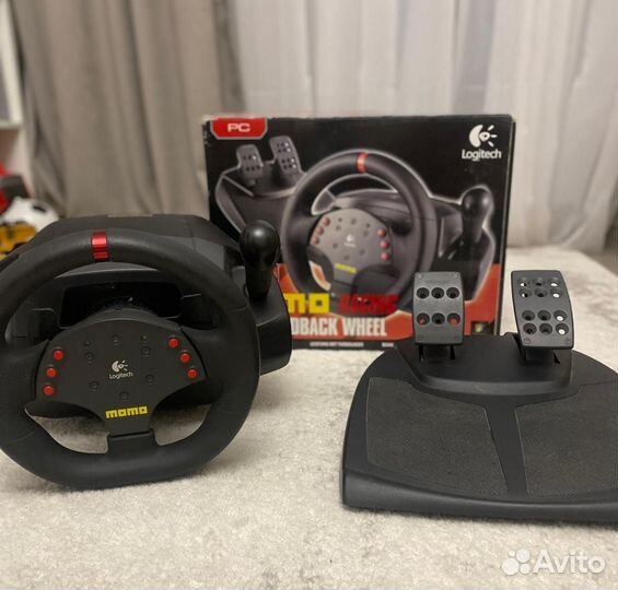 Игровой руль logitech momo racing