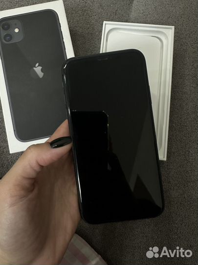 iPhone 11, 64 ГБ