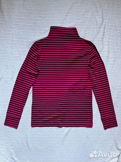 Малиновая полосатая водолазка 