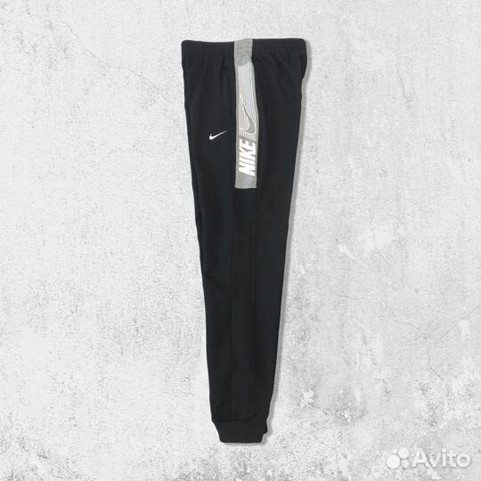 Спортивный костюм Nike