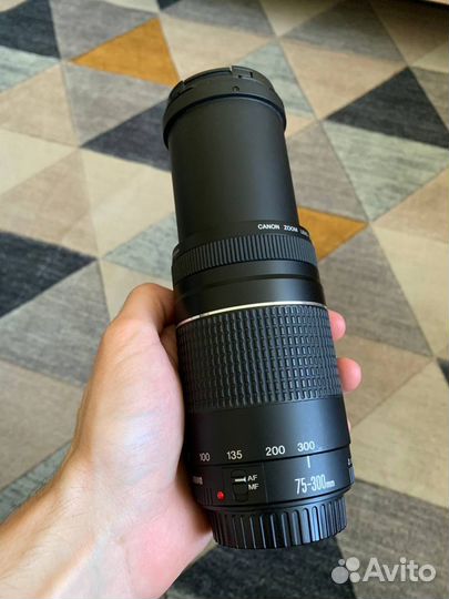 Canon 75-300 mm f/4-5.6 III зум-телеобъектив