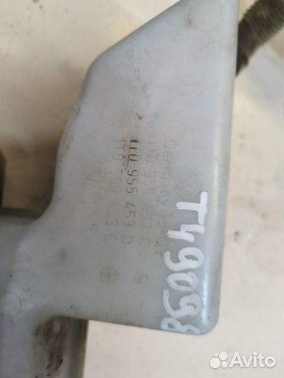 Бачок омывателя Volkswagen Touran