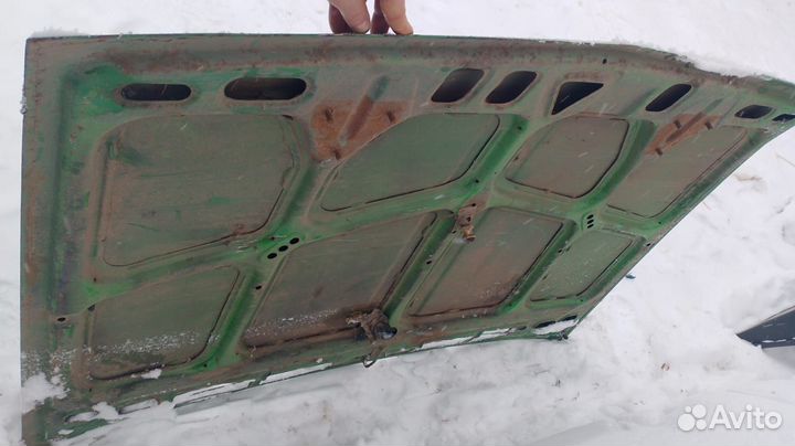 Капот на ваз 2106