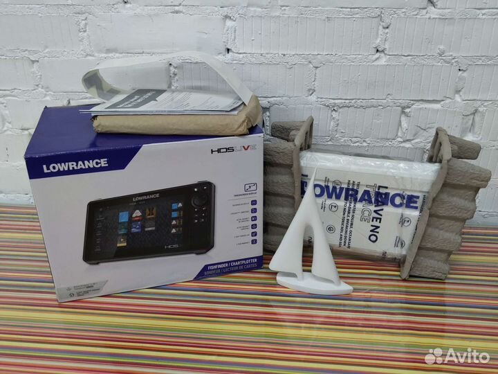 Эхолот lowrance hds 9 live