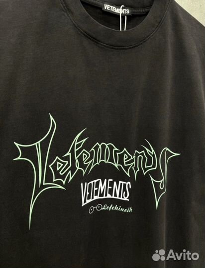 Футболка vetements