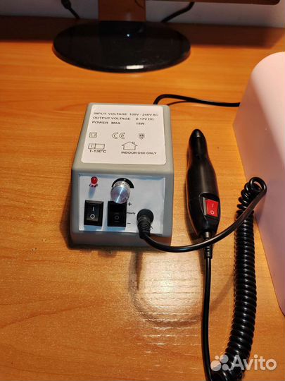 Аппарат и лампа для маникюра